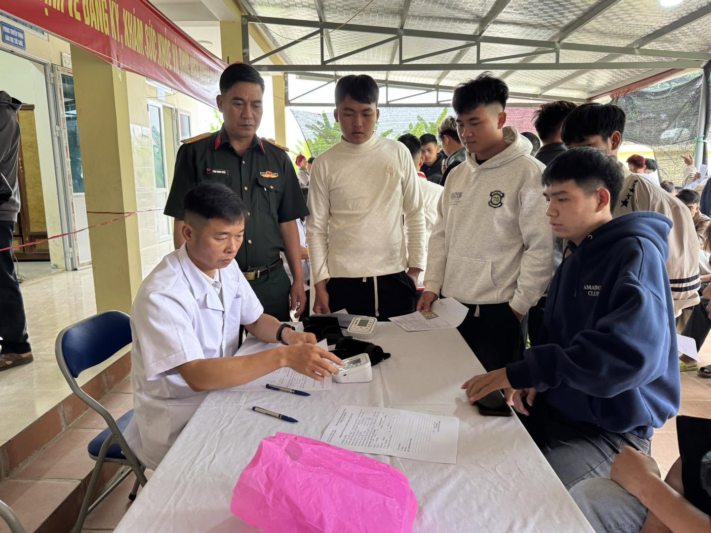 XÃ CHIỀNG SINH TỔ CHỨC KHÁM SƠ TUYỂN NGHĨA VỤ QUÂN SỰ VÀ NGHĨA VỤ THAM GIA CÔNG AN NHÂN DÂN NĂM 2027