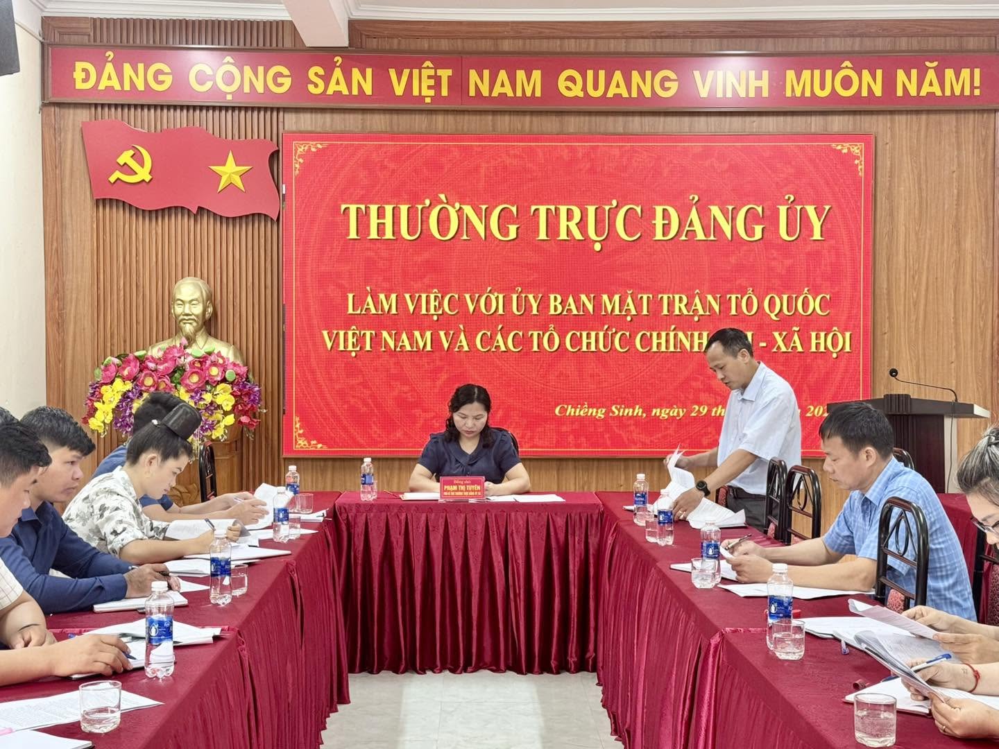 THƯỜNG TRỰC ĐẢNG UỶ XÃ CHIỀNG SINH LÀM VIỆC VỚI UBMTTQ VIỆT NAM VÀ CÁC TỔ CHỨC CHÍNH TRỊ - XÃ HỘI